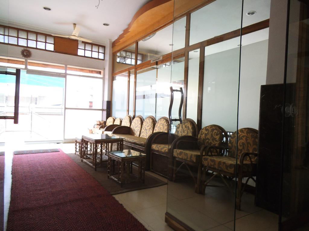 City Centre Hotel อการ์ตาลา ภายนอก รูปภาพ